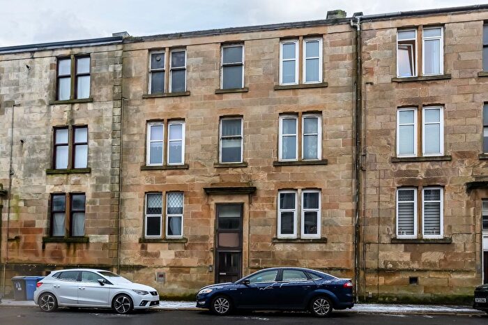 1 Bedroom Flat For Sale In Dempster Street, Greenock, PA15
