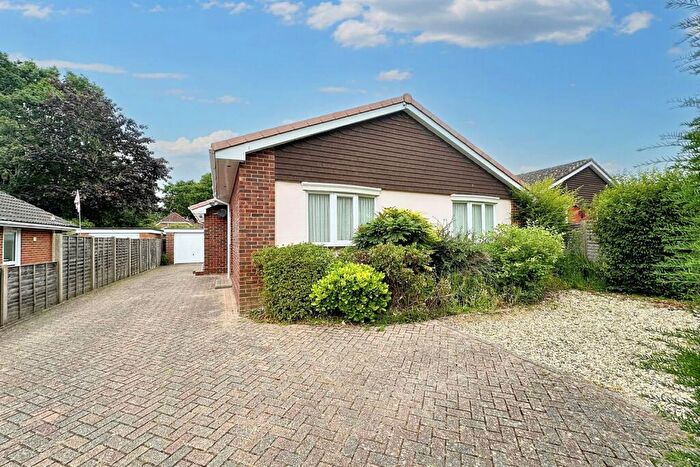 3 Bedroom Detached Bungalow For Sale In Verwood, BH31