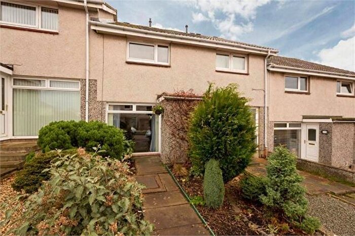 2 Bedroom End Of Terrace House To Rent In , Currievale Drive, Edinburgh, EH14