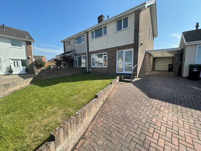 3 Bedroom Semi-Detached House To Rent In Goldfinch Close, Caldicot, Mon., NP26