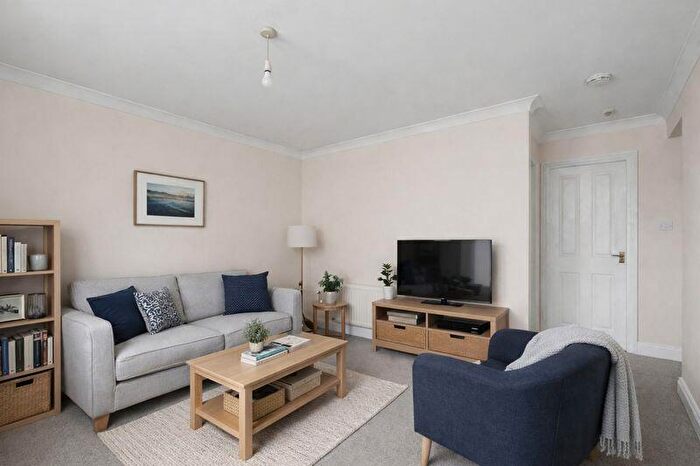 1 Bedroom Detached House To Rent In Church Street, Gillingham, ME7