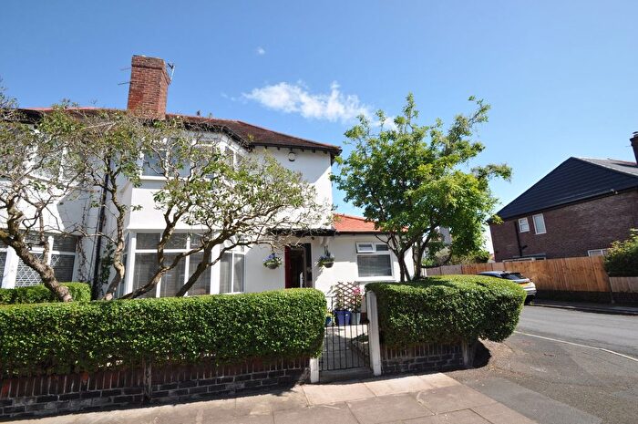 4 Bedroom Semi-Detached House For Sale In Lancaster Avenue, Crosby, L23