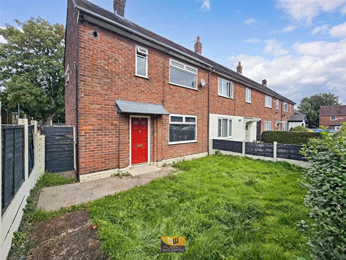 3 Bedroom End Of Terrace House For Sale In Tatland Drive, Manchester, M22