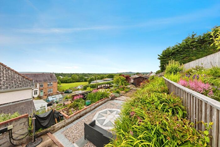 3 Bedroom Semi-Detached House For Sale In Llandeilo Road, Llanelli, Carmarthenshire, SA14