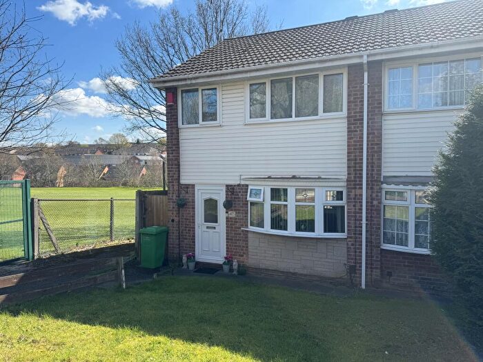 3 Bedroom Semi Detached House For Sale In Beauclerk Drive, Nottingham, NG5