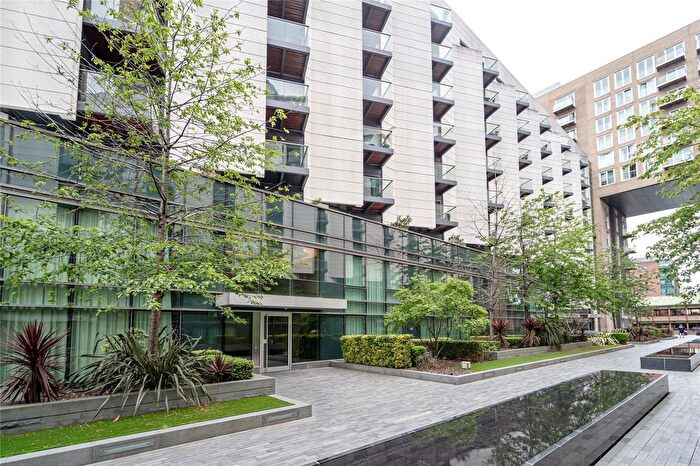 2 Bedroom Flat For Sale In Baltimore Wharf, Crossharbour, E14