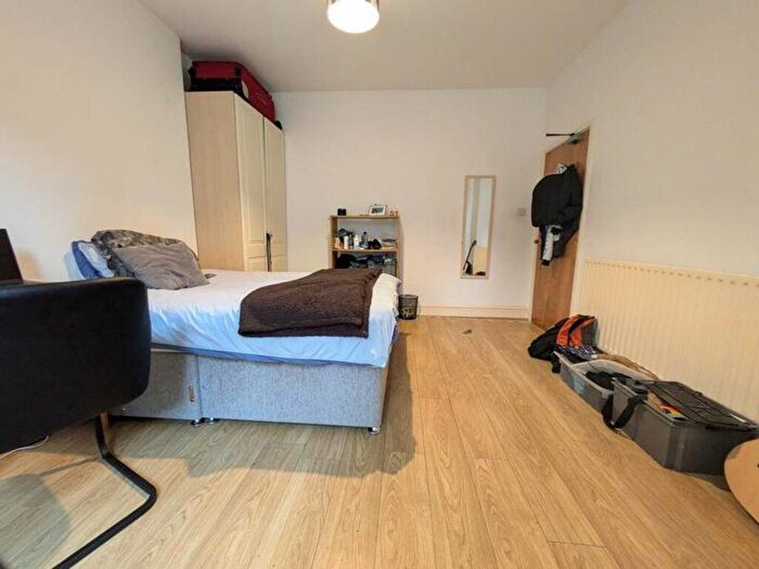 6 Bedroom House To Rent In Willoughby Avenue, Nottingham, NG7