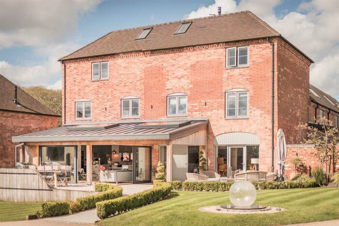 5 Bedroom House For Sale In Newchurch, Hoar Cross, Burton-On-Trent, DE13