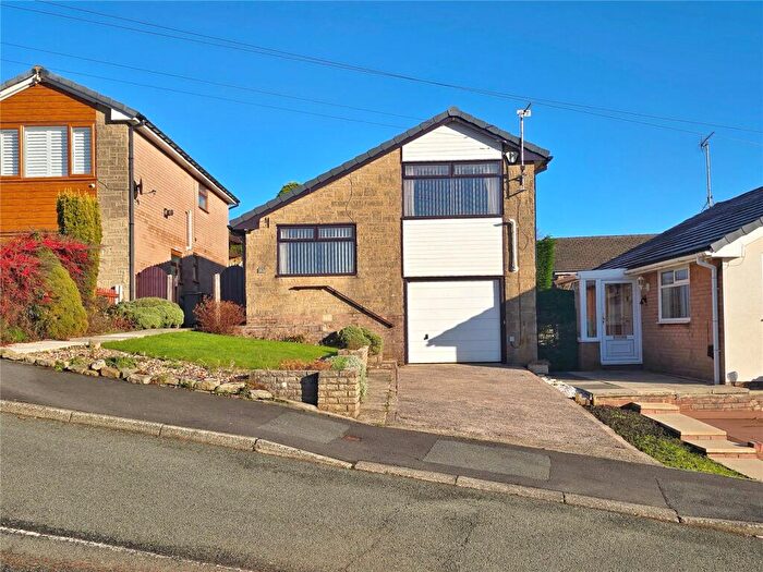 3 Bedroom Detached House For Sale In Fernhill Close, Stacksteads, Bacup, OL13