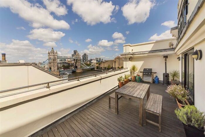2 Bedroom Flat To Rent In Shad Thames, London, SE1