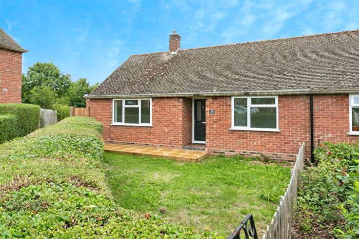 2 Bedroom Semi-Detached Bungalow For Sale In Manor Close, Cosgrove, Milton Keynes, MK19