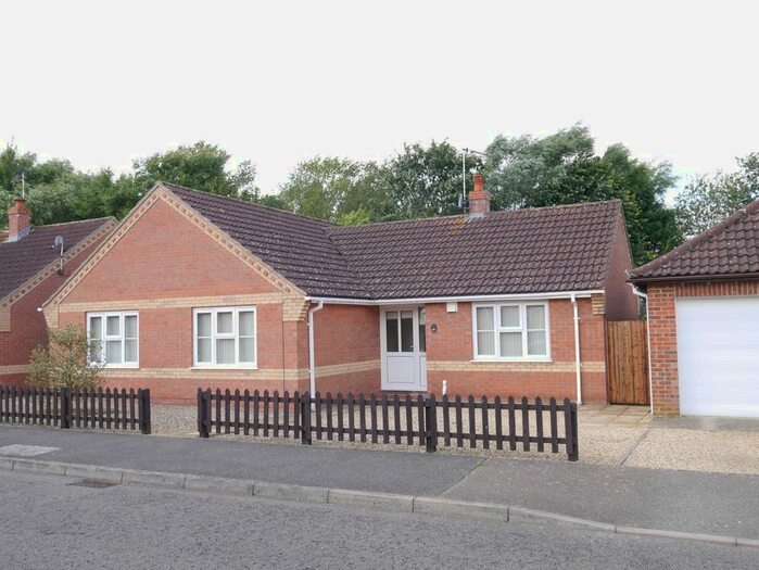 3 Bedroom Detached Bungalow To Rent In Greenwich Close, Downham Market, PE38