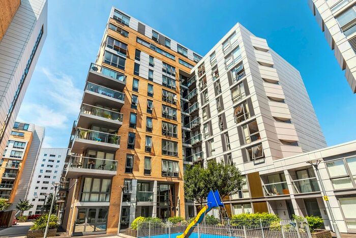 2 Bedroom Flat To Rent In Dowells Street, London, SE10