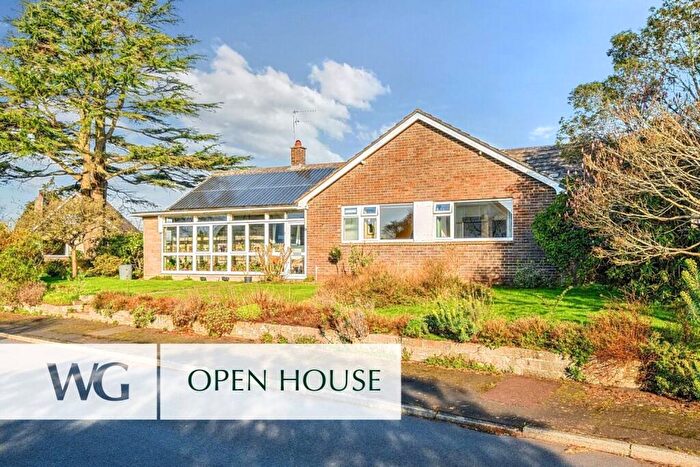 3 Bedroom Bungalow For Sale In Topsham, Devon, EX3