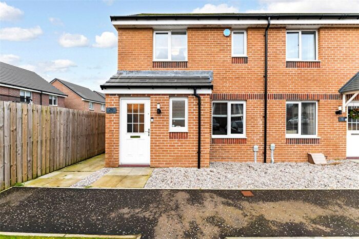 3 Bedroom End Terrace House For Sale In Tamerlane Square, Irvine, KA11