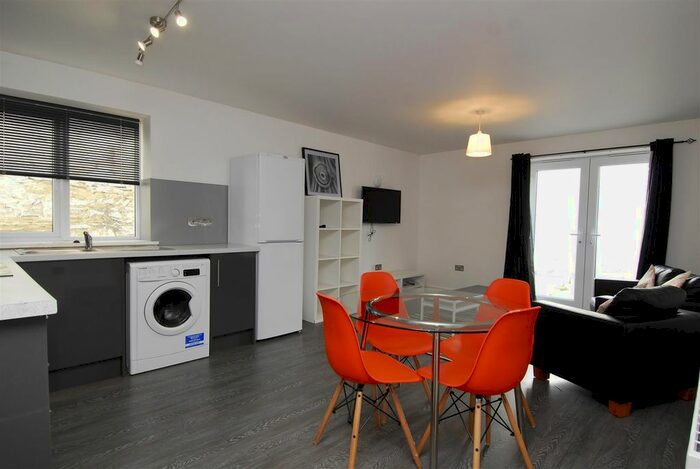 2 Bedroom Flat To Rent In Belgrave Manor, Apt, Plymouth, PL4