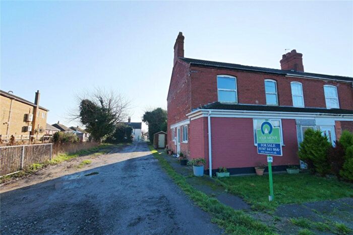 2 Bedroom Flat For Sale In Golf Road, Mablethorpe, Lincolnshire, LN12