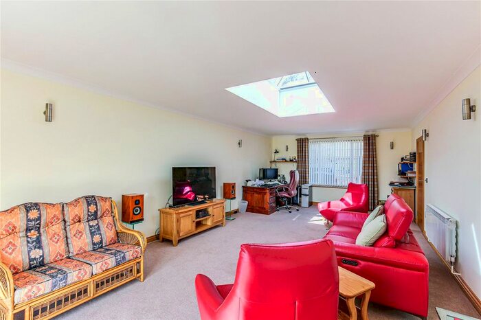 5 Bedroom Detached House For Sale In Beechwood Lane, Warlingham, Surrey, CR6