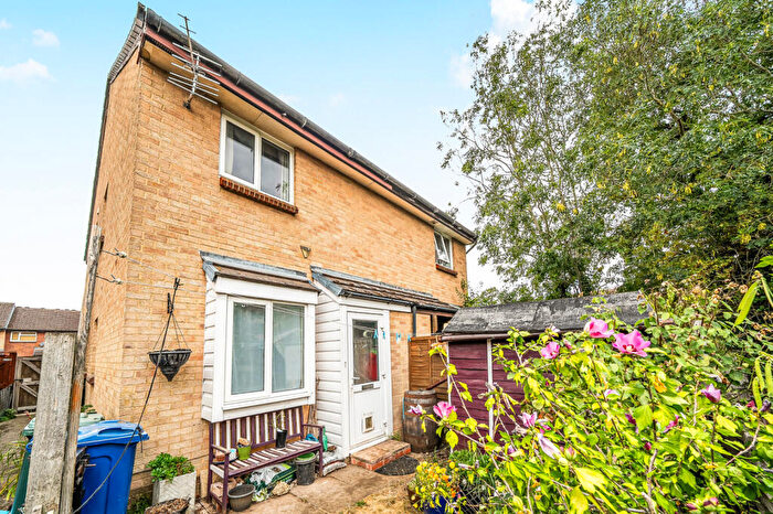 1 Bedroom Semi-Detached House For Sale In Chamberlain Place, Kidlington, OX5