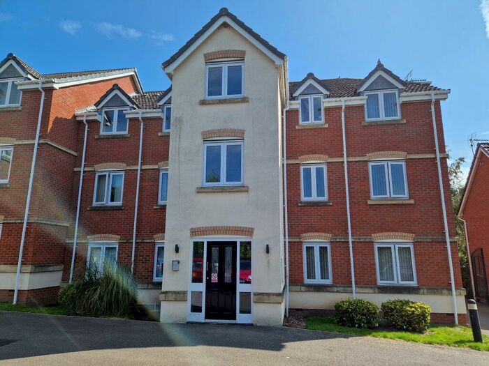 2 Bedroom Flat To Rent In Trinity Road, Edwinstowe, Mansfield, NG21