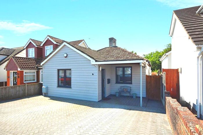 3 Bedroom Detached Bungalow For Sale In Thynne Road, Billericay, CM11