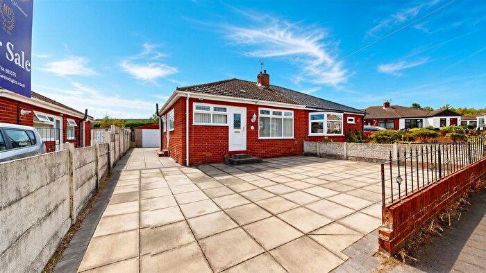 2 Bedroom Semi-detached Bungalow For Sale In St. Albans Close, Haydock, St Helens, WA11