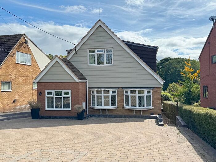 4 Bedroom Detached House For Sale In Cromwell Lane, Burton Green, Kenilworth, CV8