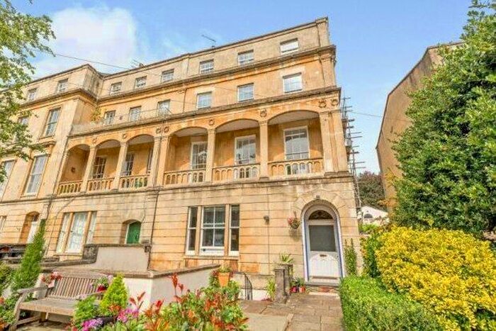 2 Bedroom Flat To Rent In Apsley Road, Bristol, BS8