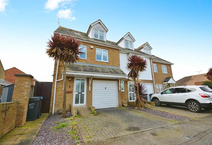 3 Bedroom House To Rent In The Heron, King Fisher Close, Margate, CT9