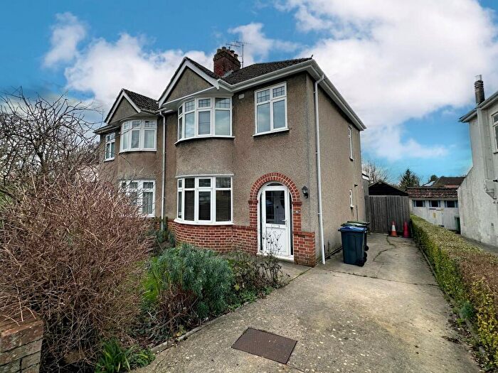 3 Bedroom House To Rent In Birch Grove, Chippenham, SN15