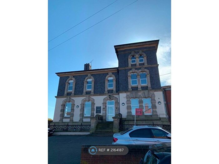 2 Bedroom Flat To Rent In Cape Road, Warwick, CV34
