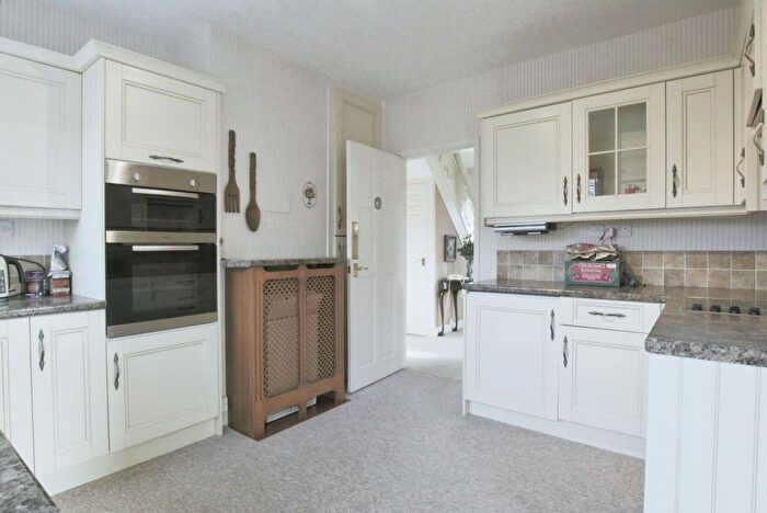 4 Bedroom Detached Bungalow For Sale In Winston Drive, Cottingham, East Riding Of Yorkshire, HU16