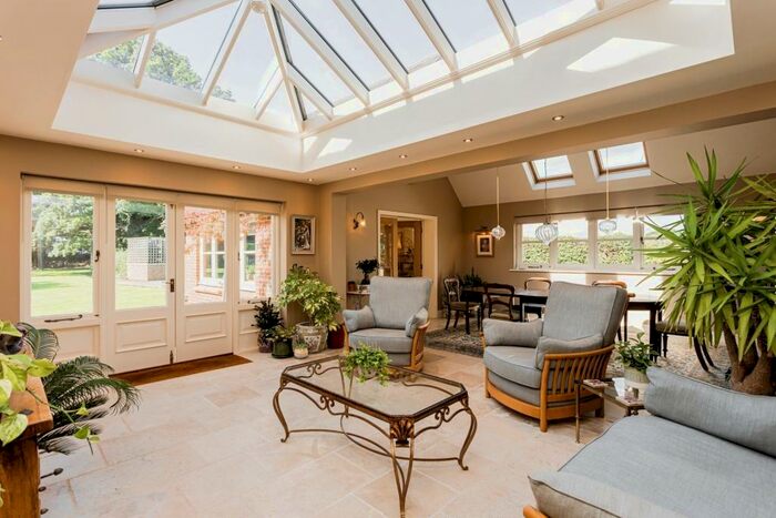 4 Bedroom Detached House For Sale In Stairbridge Lane, Bolney, Haywards Heath, RH17