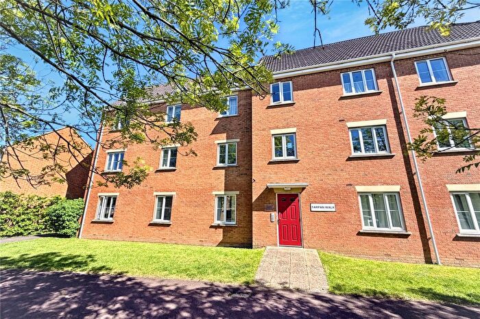 2 Bedroom Flat For Sale In Tarpan Walk, Westbury, BA13