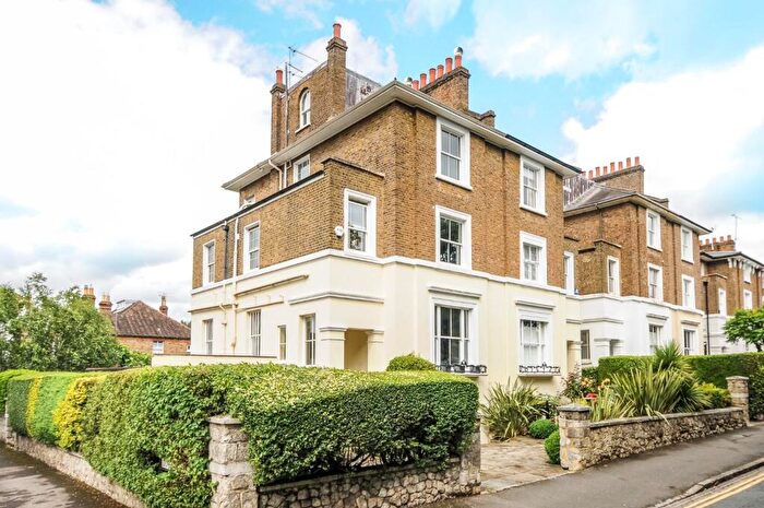 5 Bedroom Town House For Sale In Claremont Road, Windsor, Berkshire, SL4