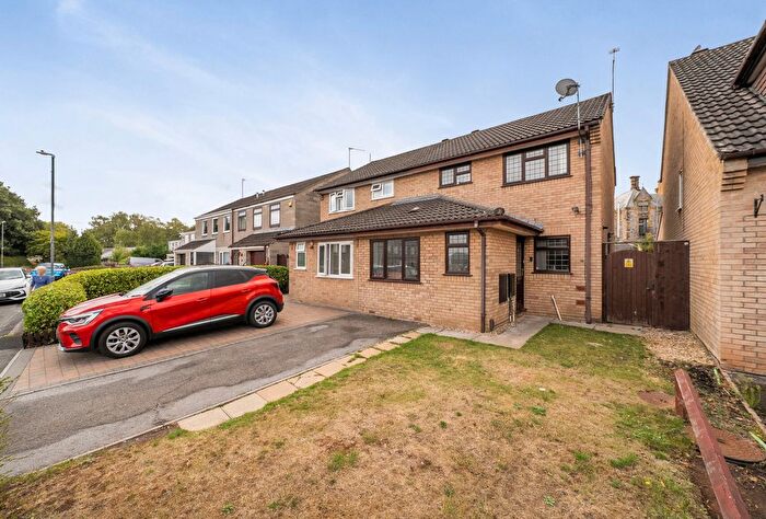 3 Bedroom Semi Detached House For Sale In Turnberry, Yate, Bristol, Gloucestershire, BS37