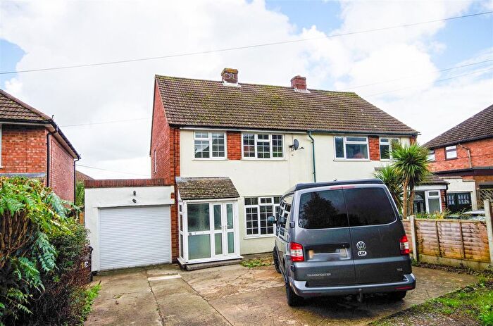 3 Bedroom Semi-Detached House To Rent In Elm Grove, Tilsdown, Dursley, GL11