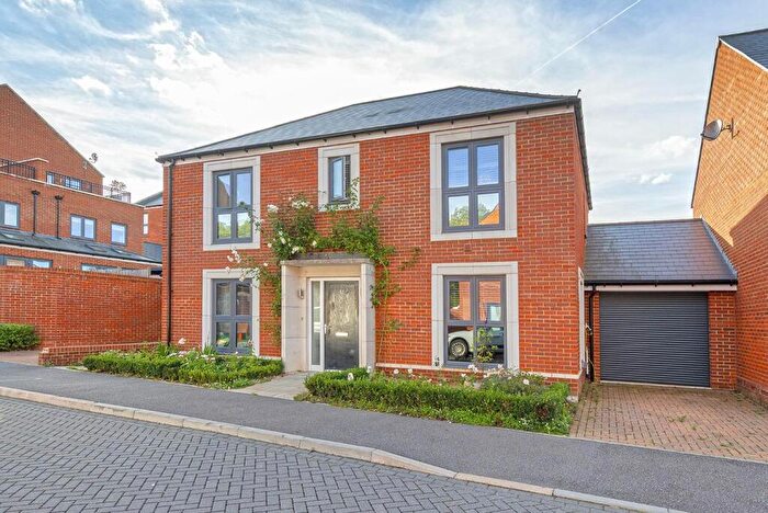 4 Bedroom Detached House For Sale In Ruton Square, Kings Hill, ME19