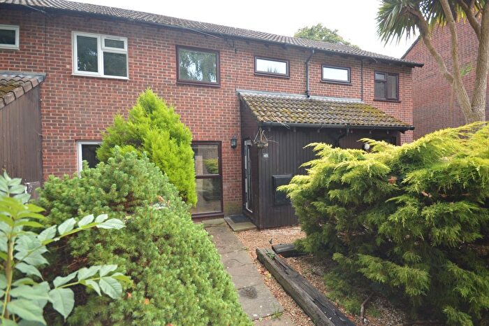 2 Bedroom Terraced House To Rent In Bankview, Lymington, Hampshire, SO41