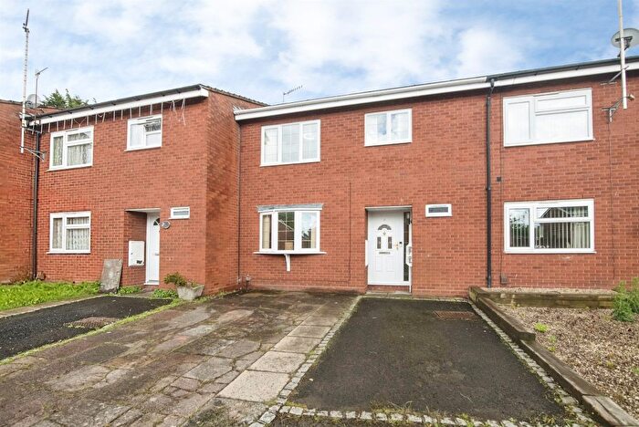 3 Bedroom Terraced House For Sale In Ave Maria Close, Cradley Heath, B64