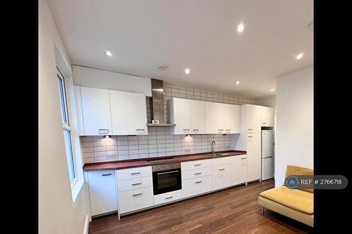2 Bedroom Flat To Rent In Buckland Road, London, E10