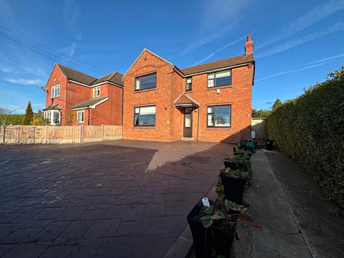 3 Bedroom Detached House For Sale In Burton Road, Castle Gresley, Swadlincote, Derbyshire, DE11