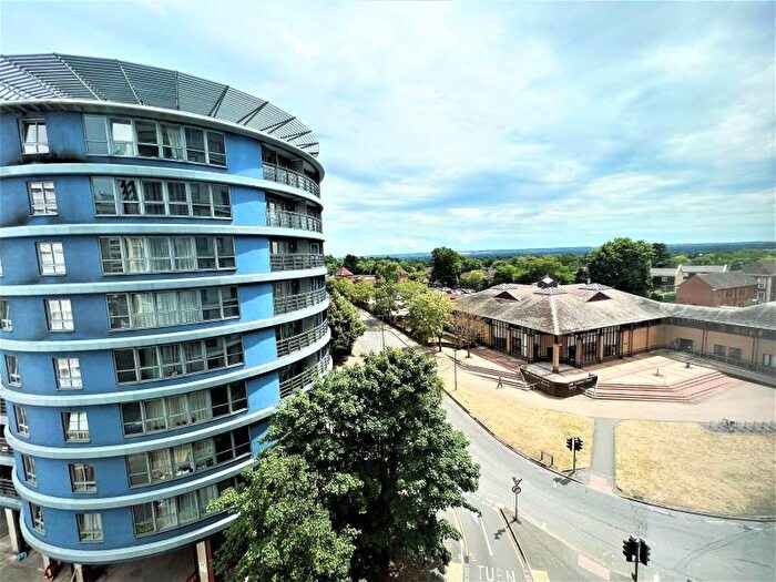 2 Bedroom Apartment To Rent In Woking, Surrey, GU22