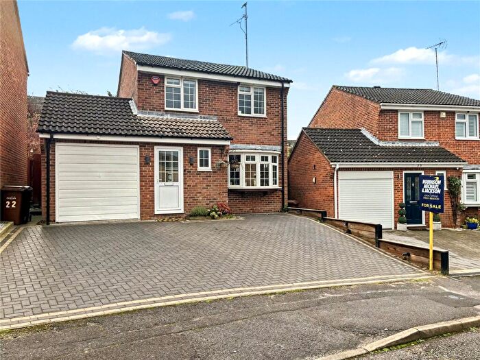 3 Bedroom Detached House For Sale In Bronington Close, Princes Park, Walderslade, ME5