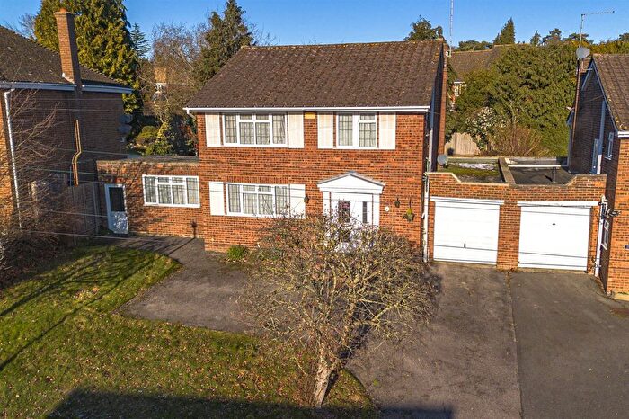 4 Bedroom Detached House For Sale In Daws Lea, High Wycombe, HP11