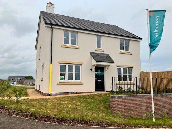 4 Bedroom Detached House To Rent In Platinum Way, Cullompton, EX15
