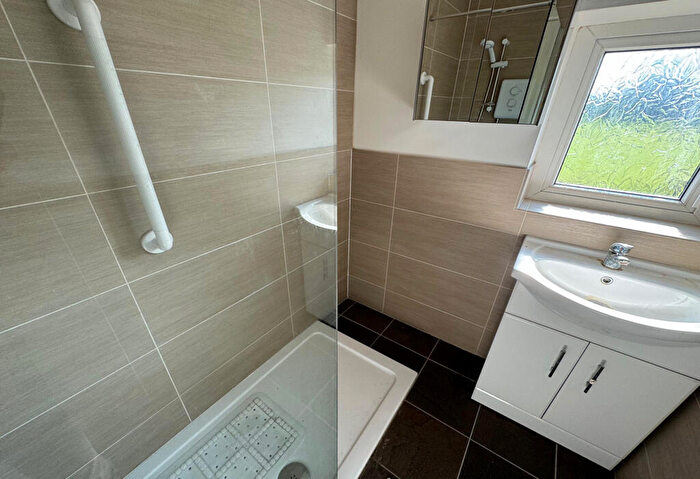 3 Bedroom Terraced House For Sale In Valley View, Harden, Bingley, West Yorkshire, BD16