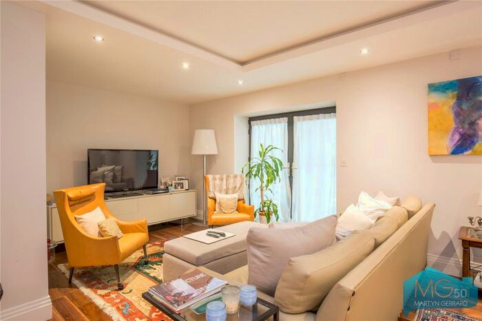 3 Bedroom Apartment To Rent In Muswell Hill, London, N10