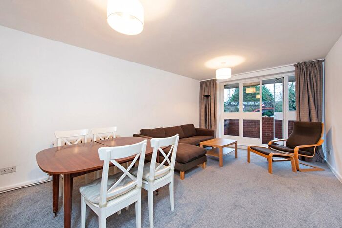 3 Bedroom Flat To Rent In Lissenden Gardens, Gospel Oak, NW5