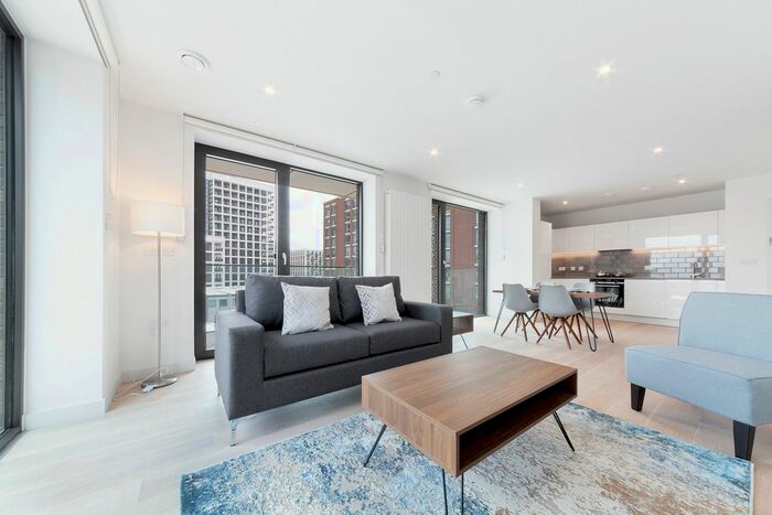 2 Bedroom Flat To Rent In John Cabot House, Clipper Street, Royal Wharf, London, E16